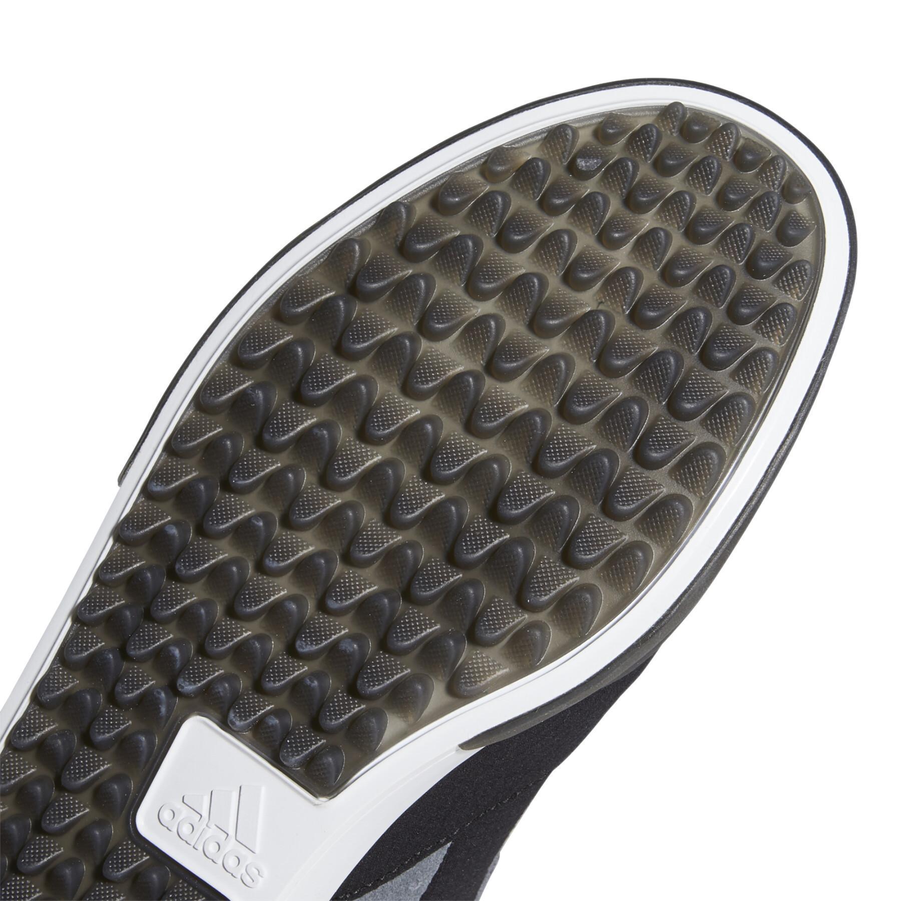 Scarpe adidas Adicross Retro Spikeless